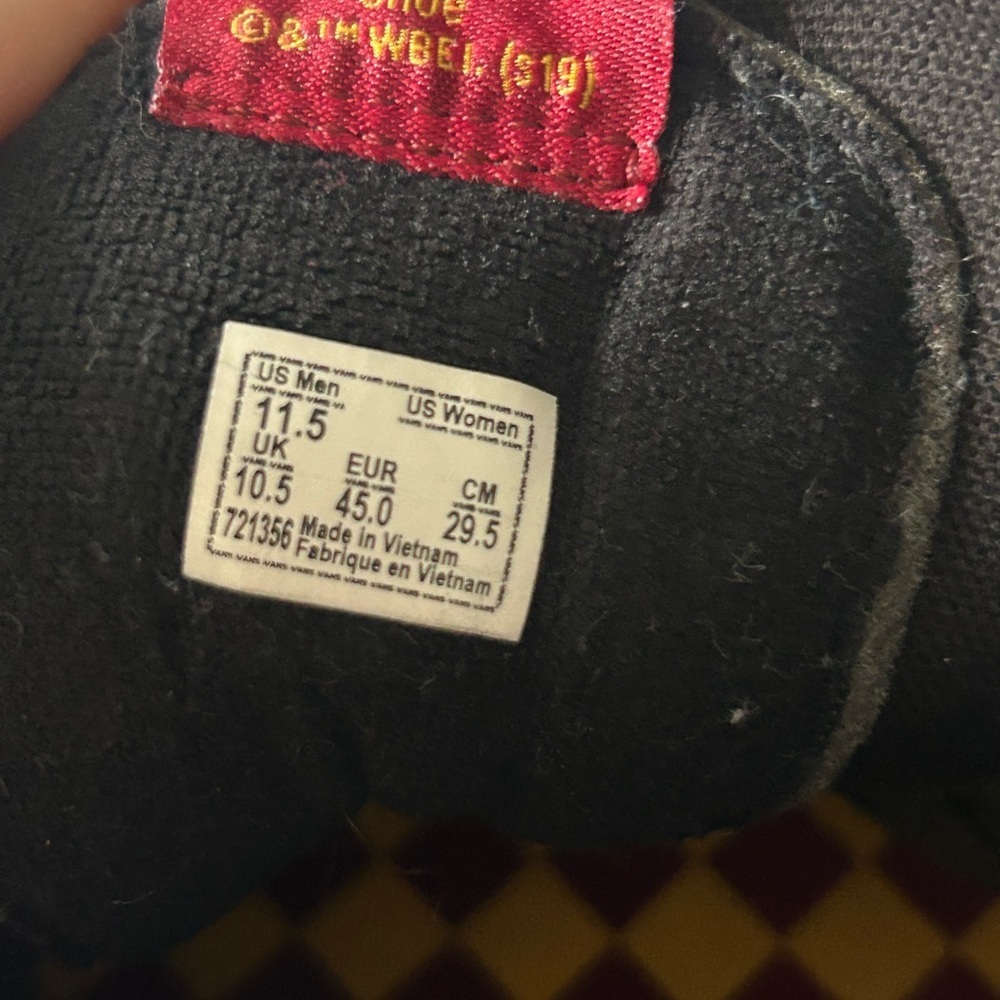 Harry Potter vans 11.5 Black and Red High-Top Sneakers - Picture 2 of 2